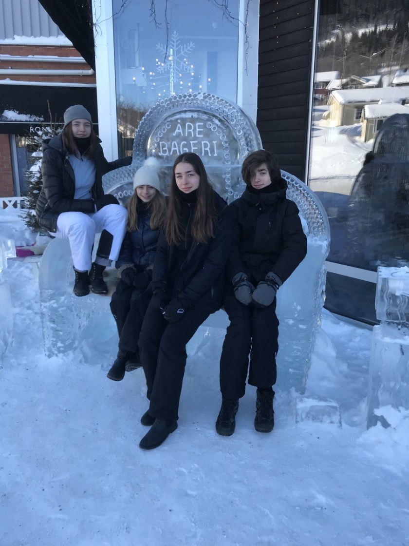 0AA11186-91BE-4B69-8959-F6CA797E5B48