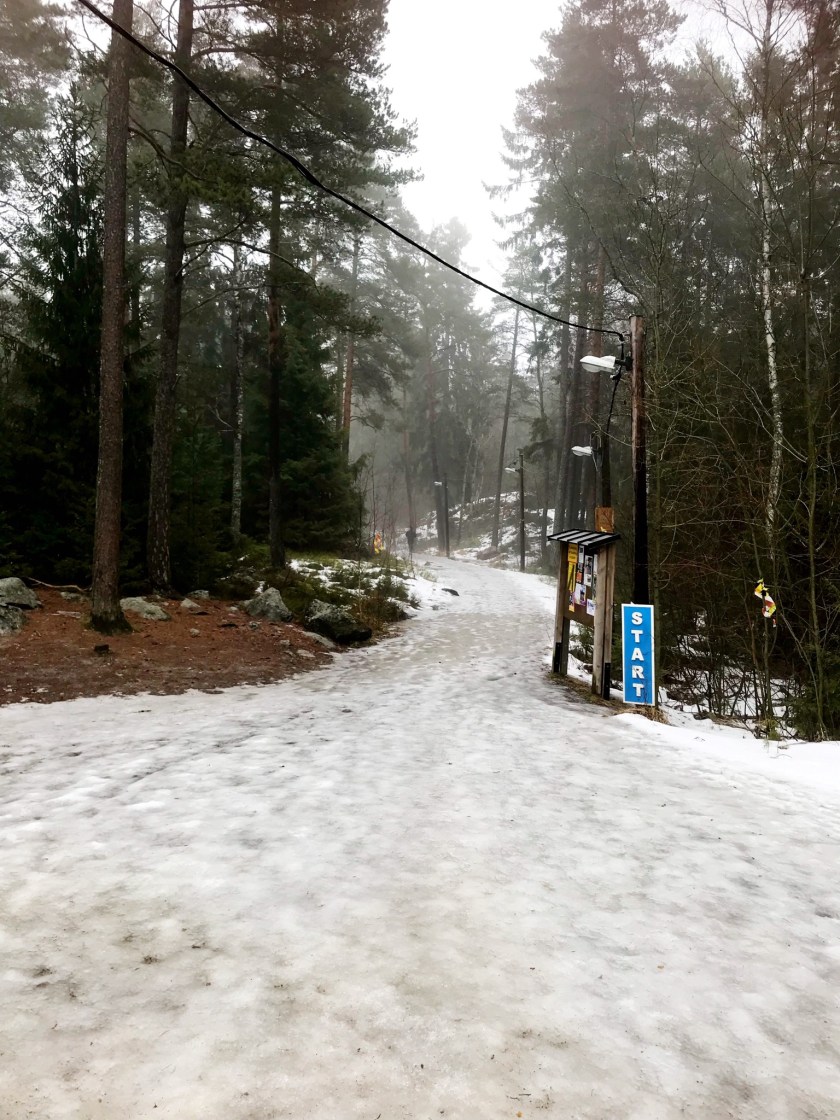 0D14FA04-343B-4E28-A97A-60A45F2E0A4A