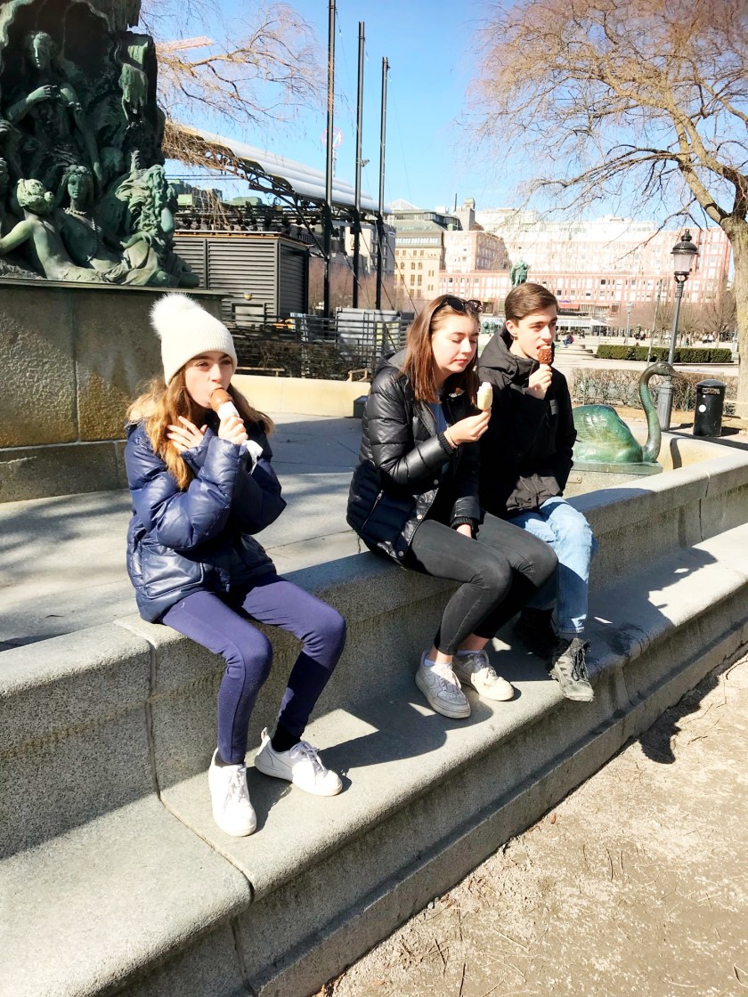 A59931E1-4C19-4EB6-AC30-732AD56FDF08