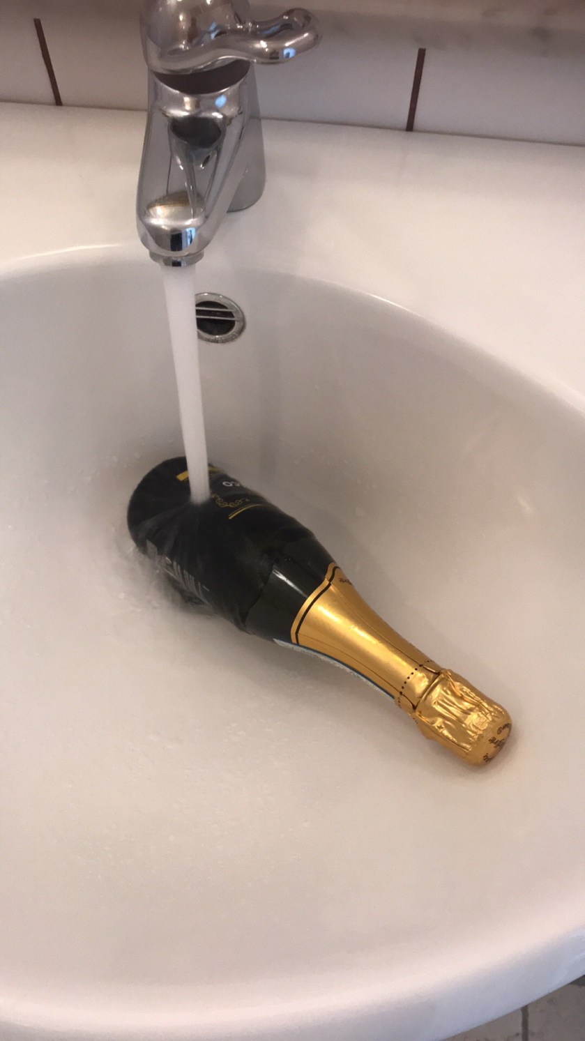 81AEFB77-6A05-4BD5-8960-F5277A9D8A5C