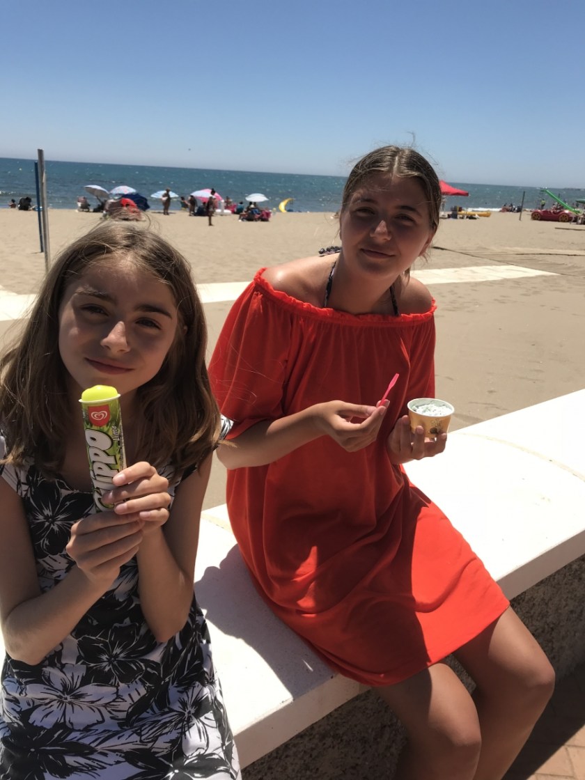 EDC09E6E-6297-4952-96C4-05D97F1BAE69